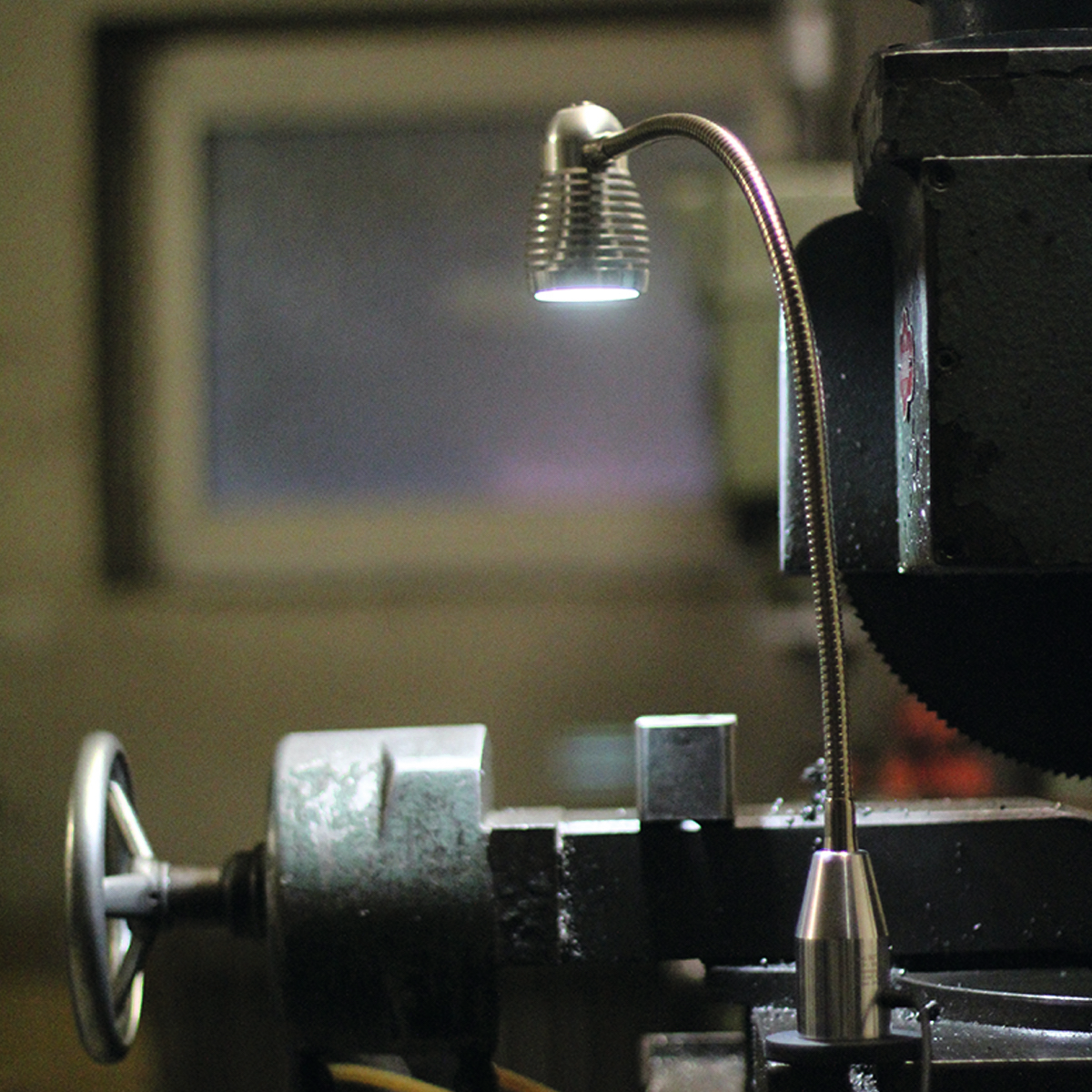 Maschinenlampe LED "Breitstrahler dimmbar" mit Standfuß und Magnet IP65 L600mm 2,5m Kabel 4,5W